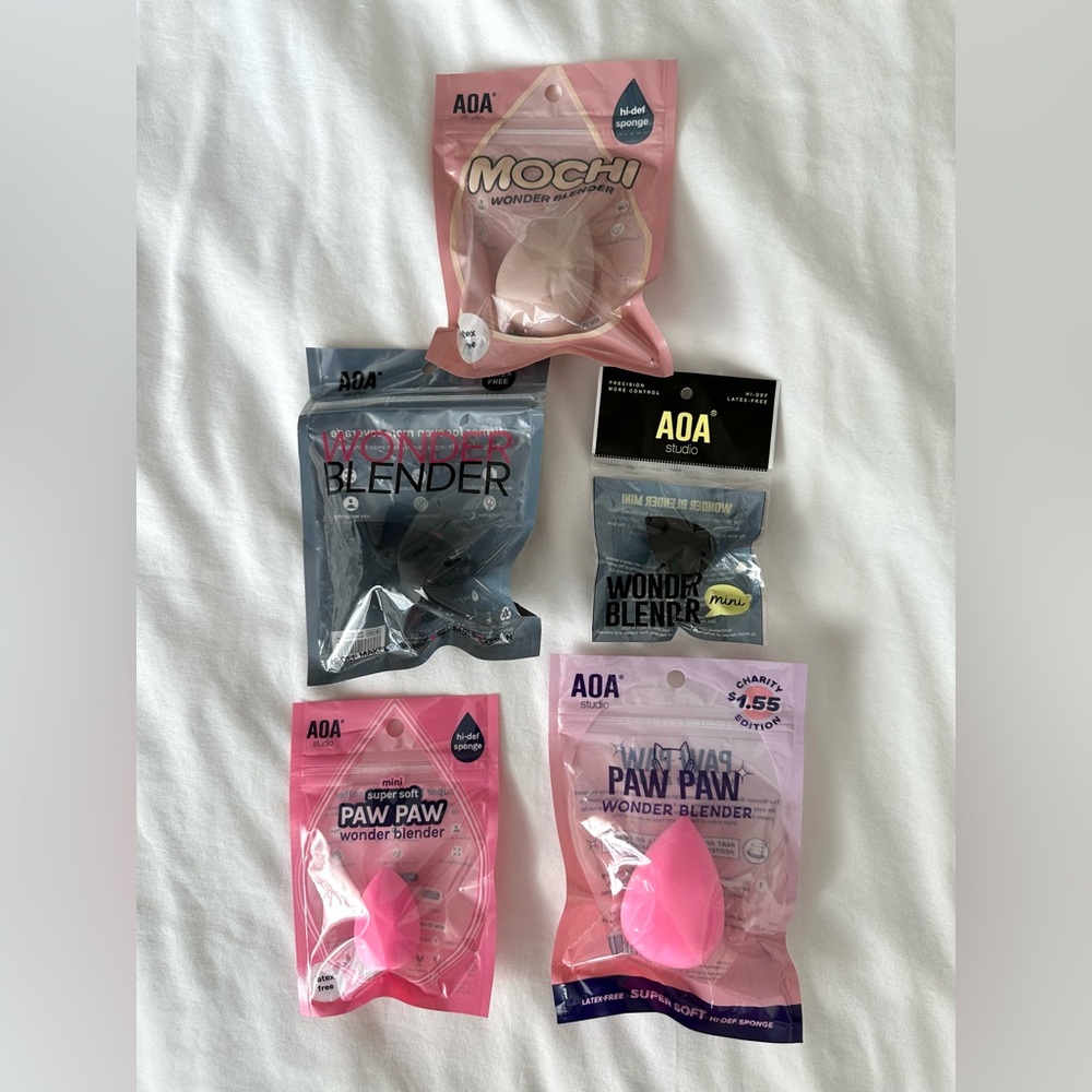 AOA set of 5 makeup sponges